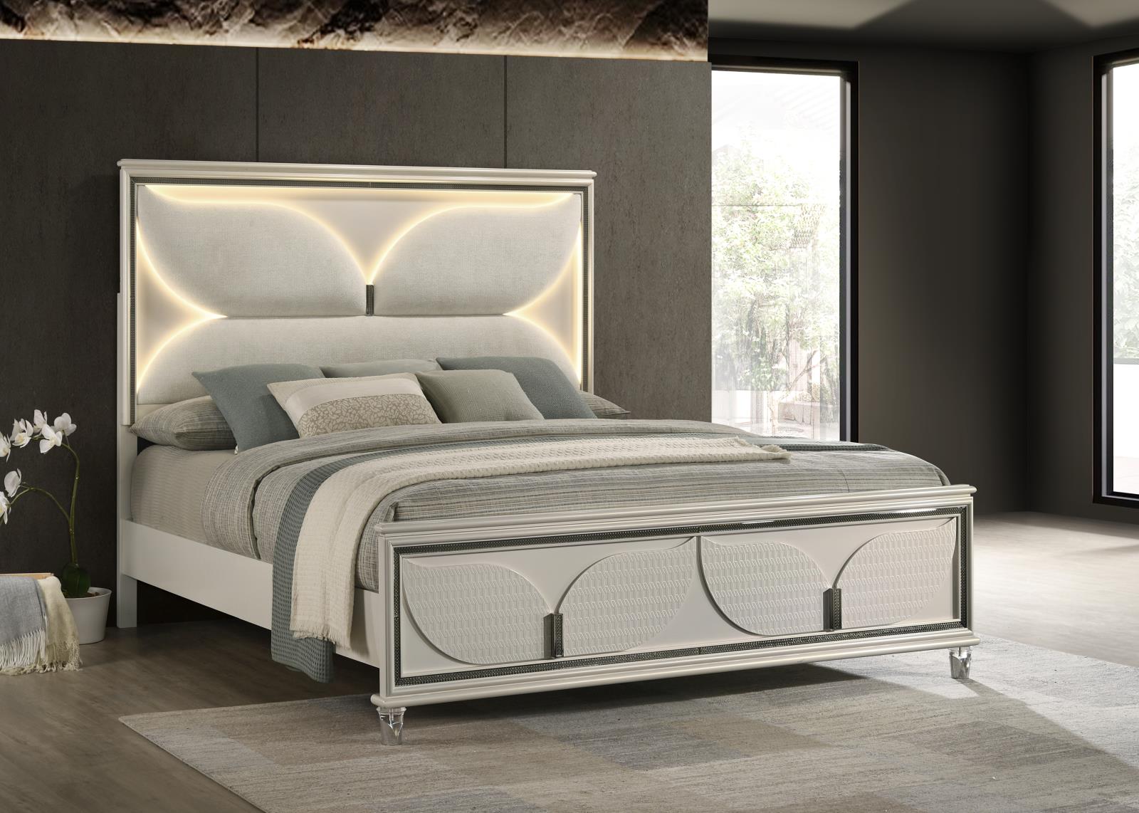 Mysterious Gold Queen Bed, Dresser & Mirror (B029) — view 4