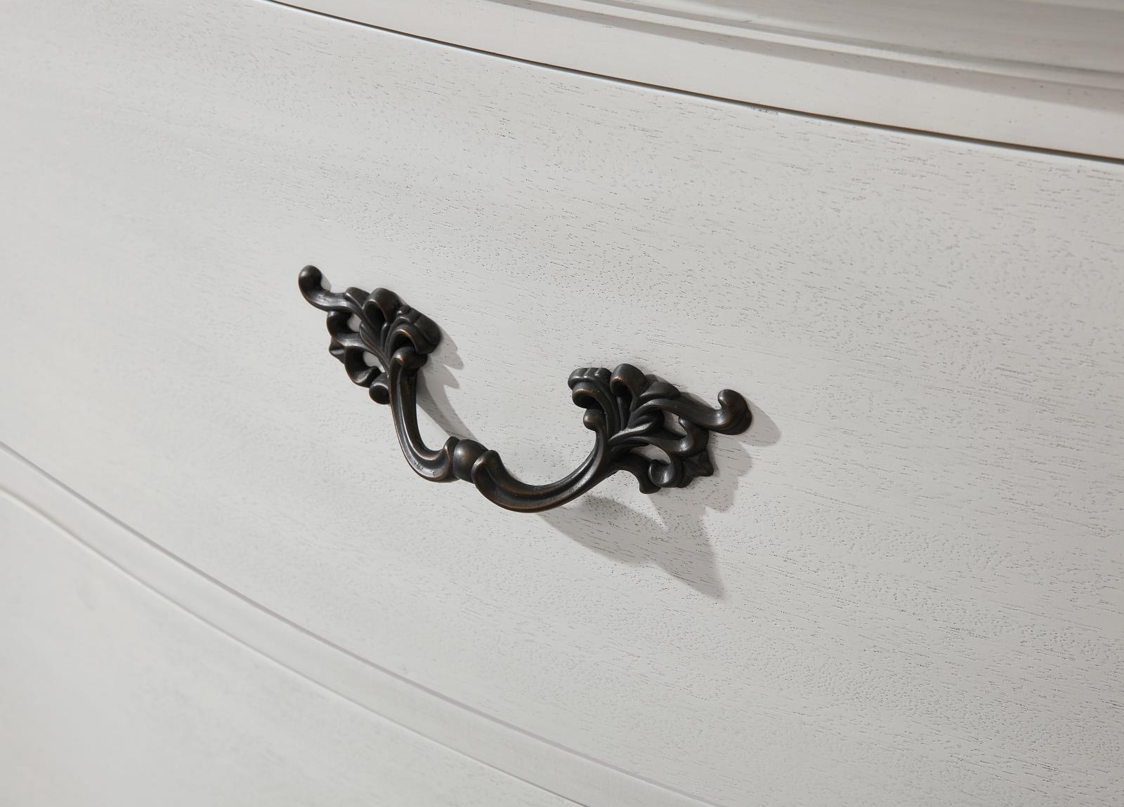 Antique White Chest (B072) — view 5