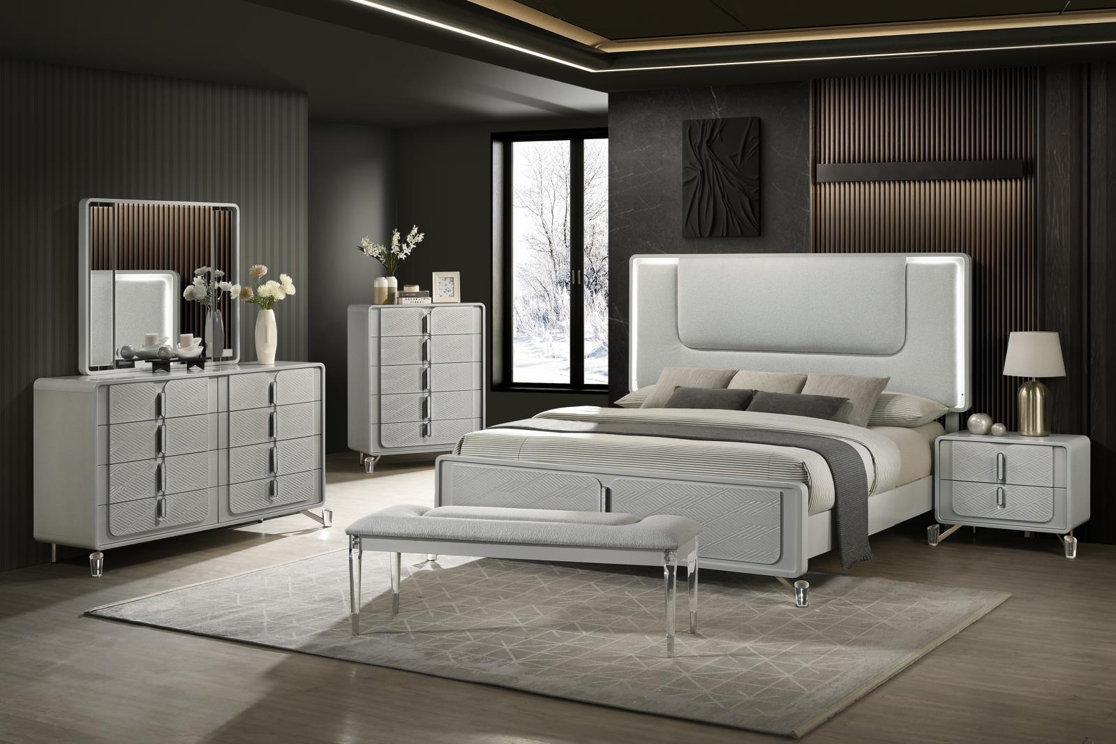 Cool Gray Bench (B023)