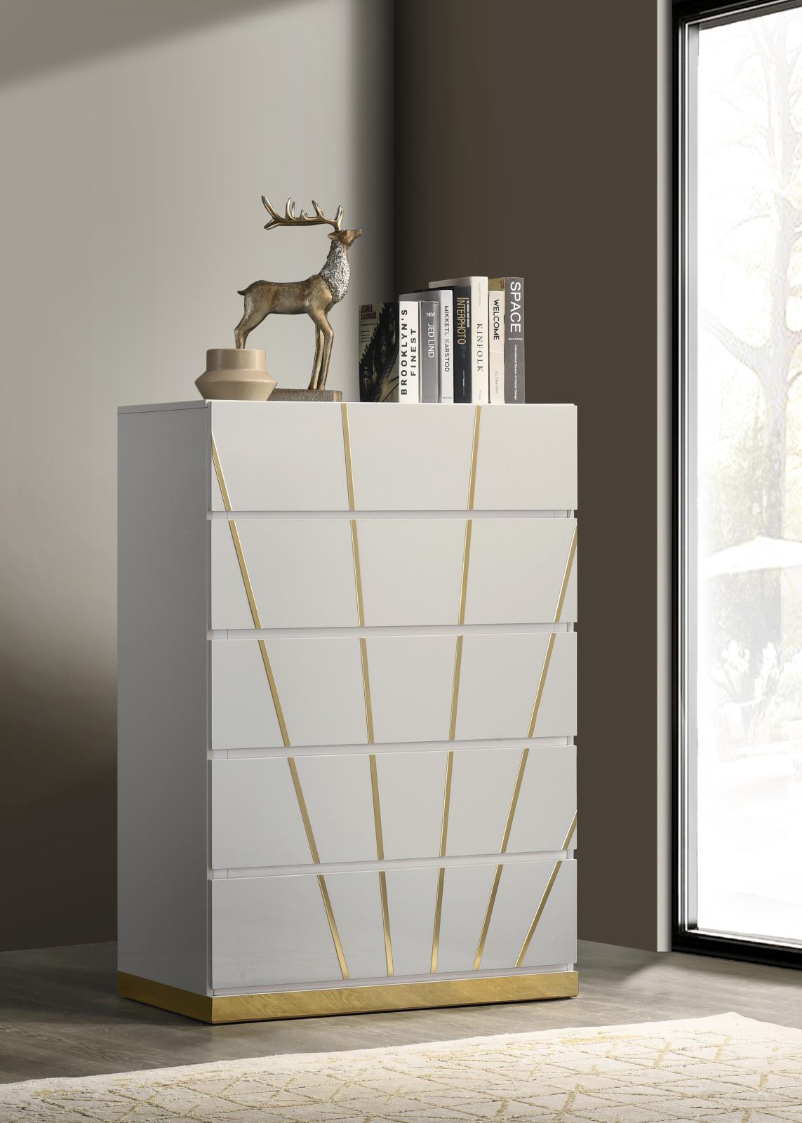 White/Gold Line Chest (B205)