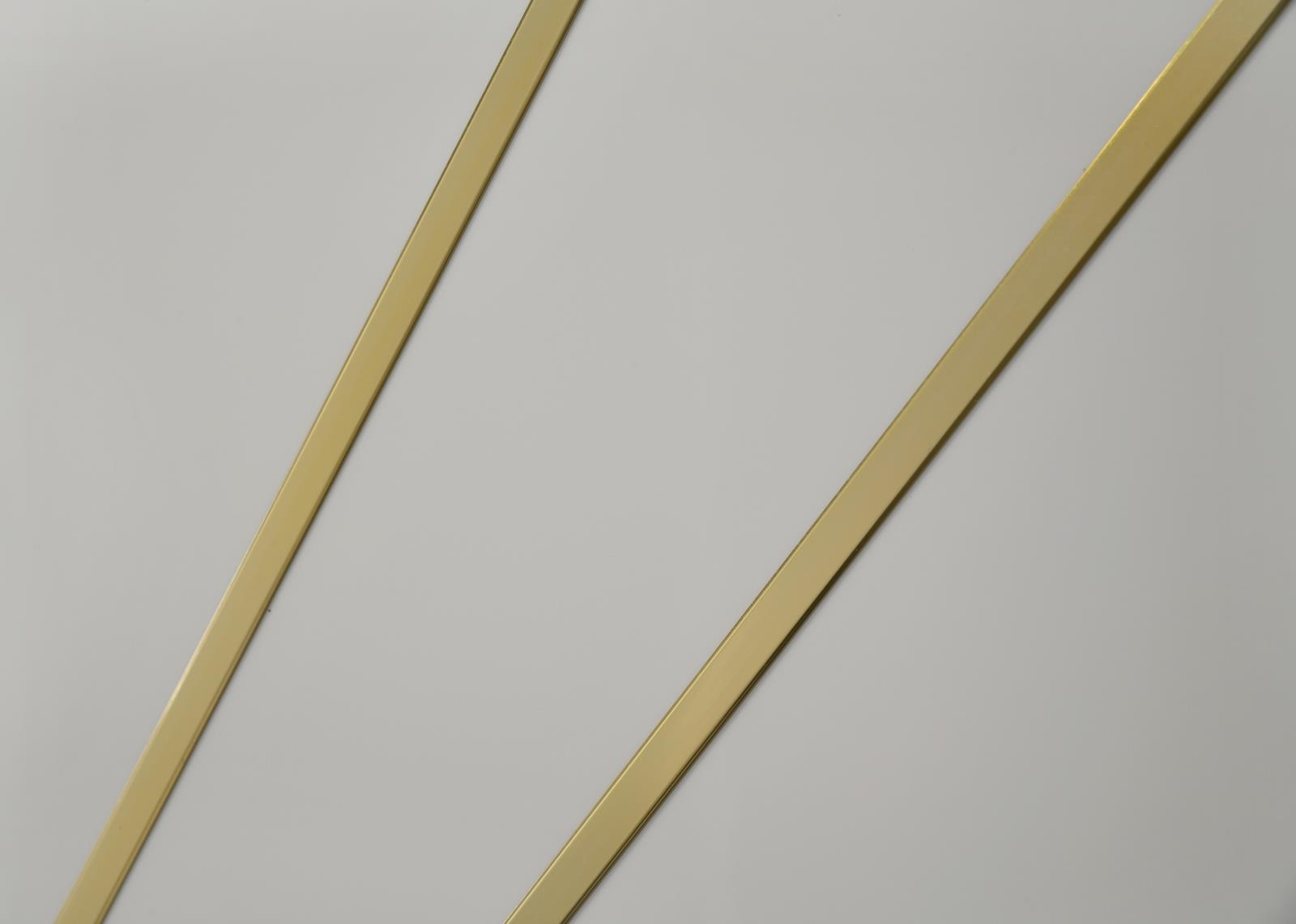 White/Gold Line Chest (B205) — view 3