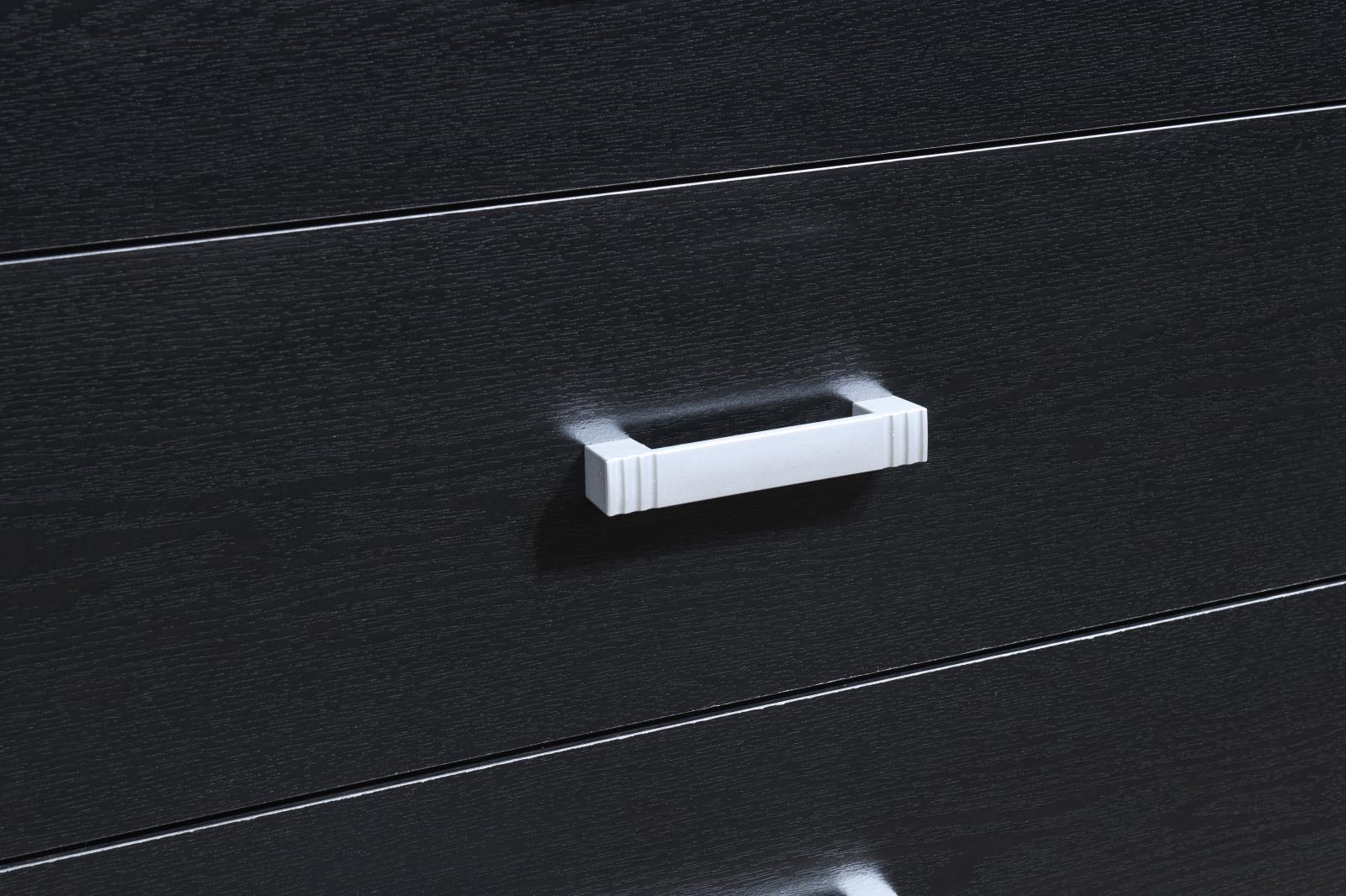 Black Chest (B375) — view 4