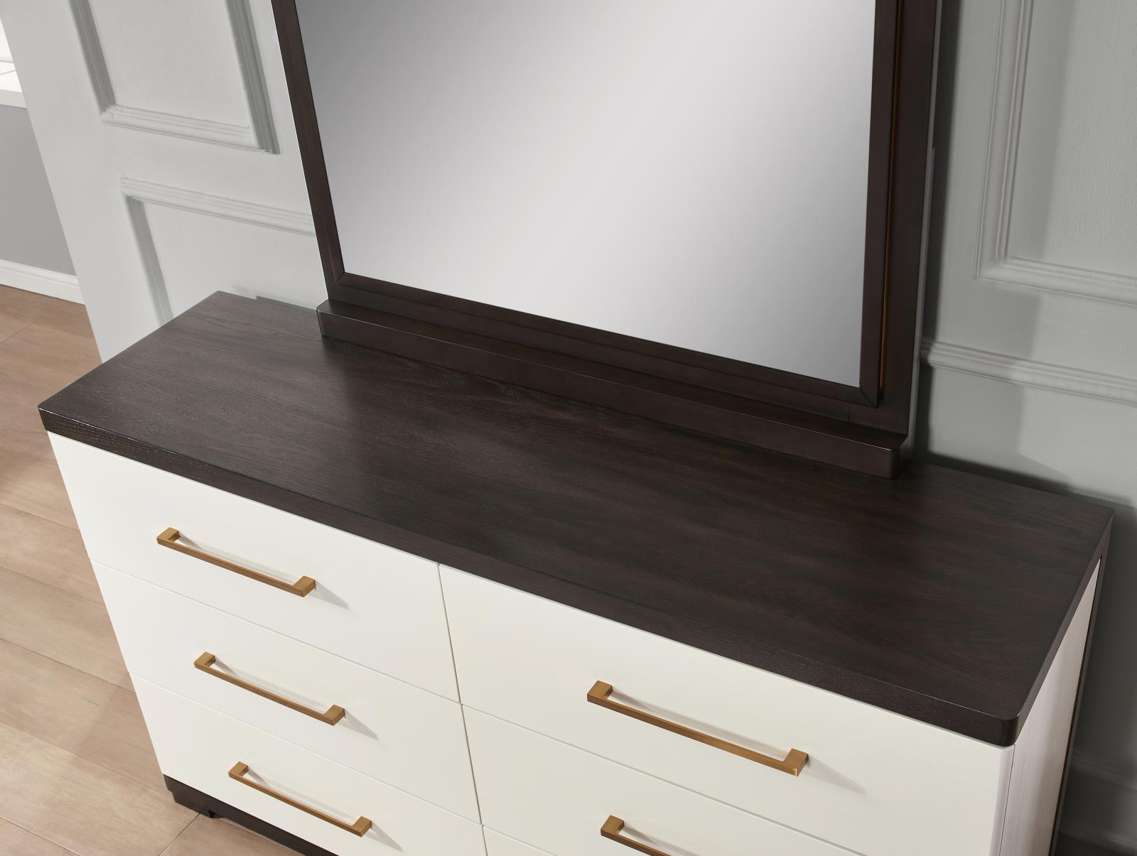 White Dresser (B126) — view 3