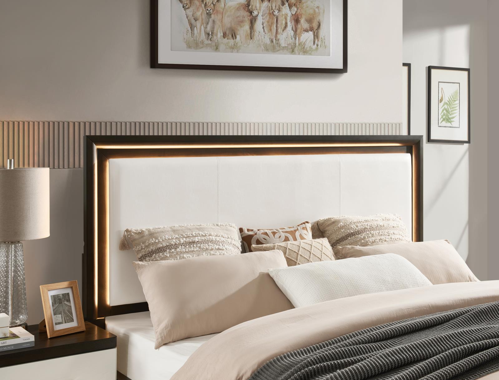 White LED King Bed (B126) — view 3