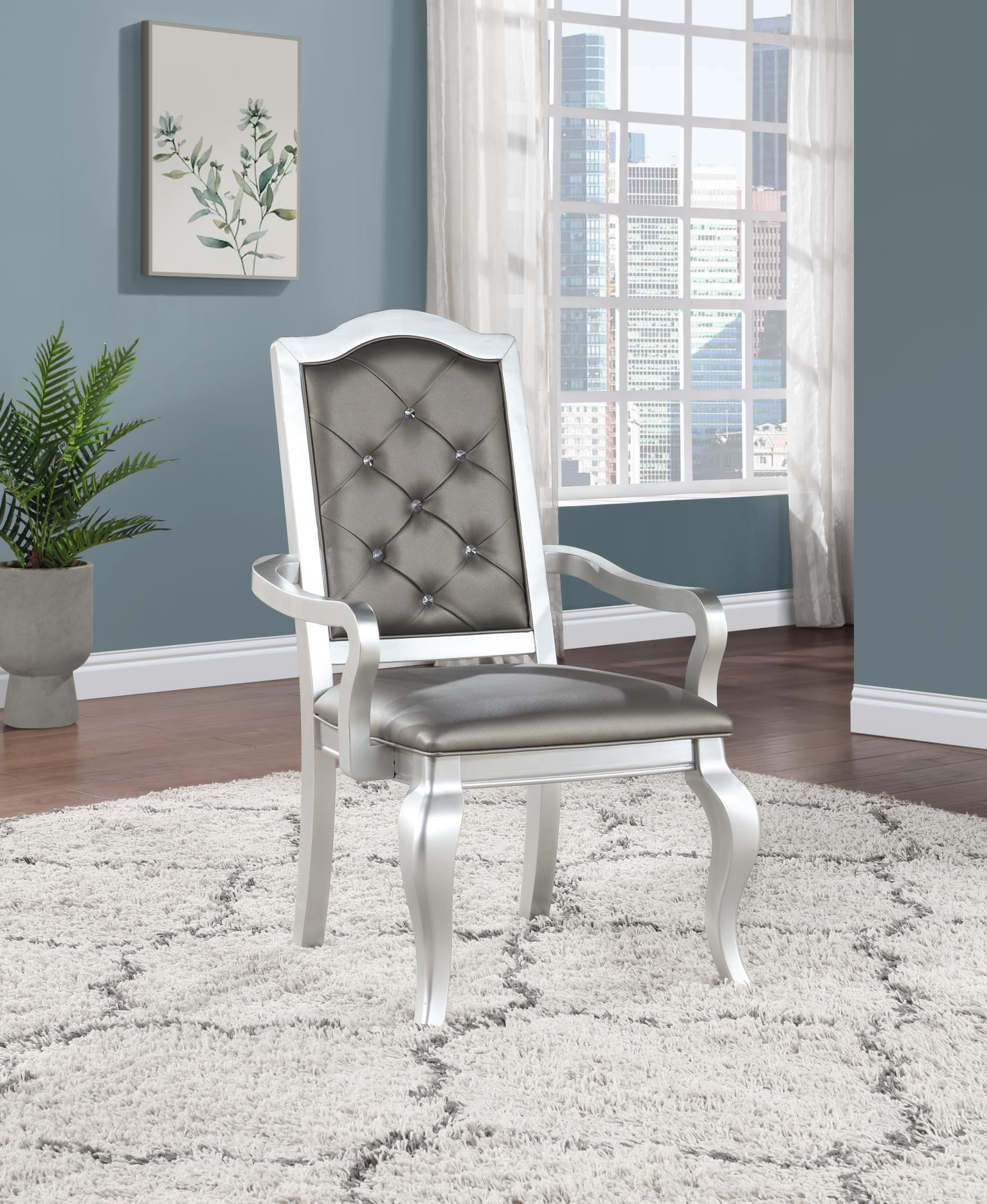 Dining Table & 4 Side Chairs & 2 Arm Chairs — photo 4