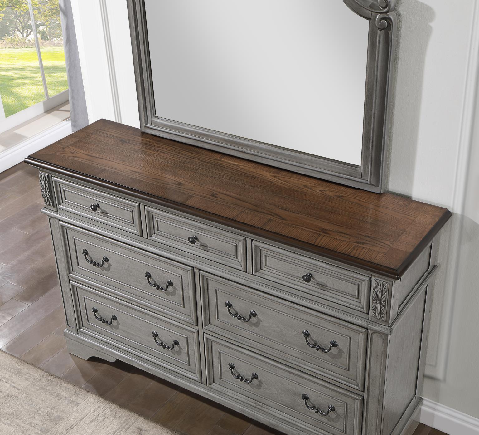 King Bed - Dresser - Mirror — photo 4
