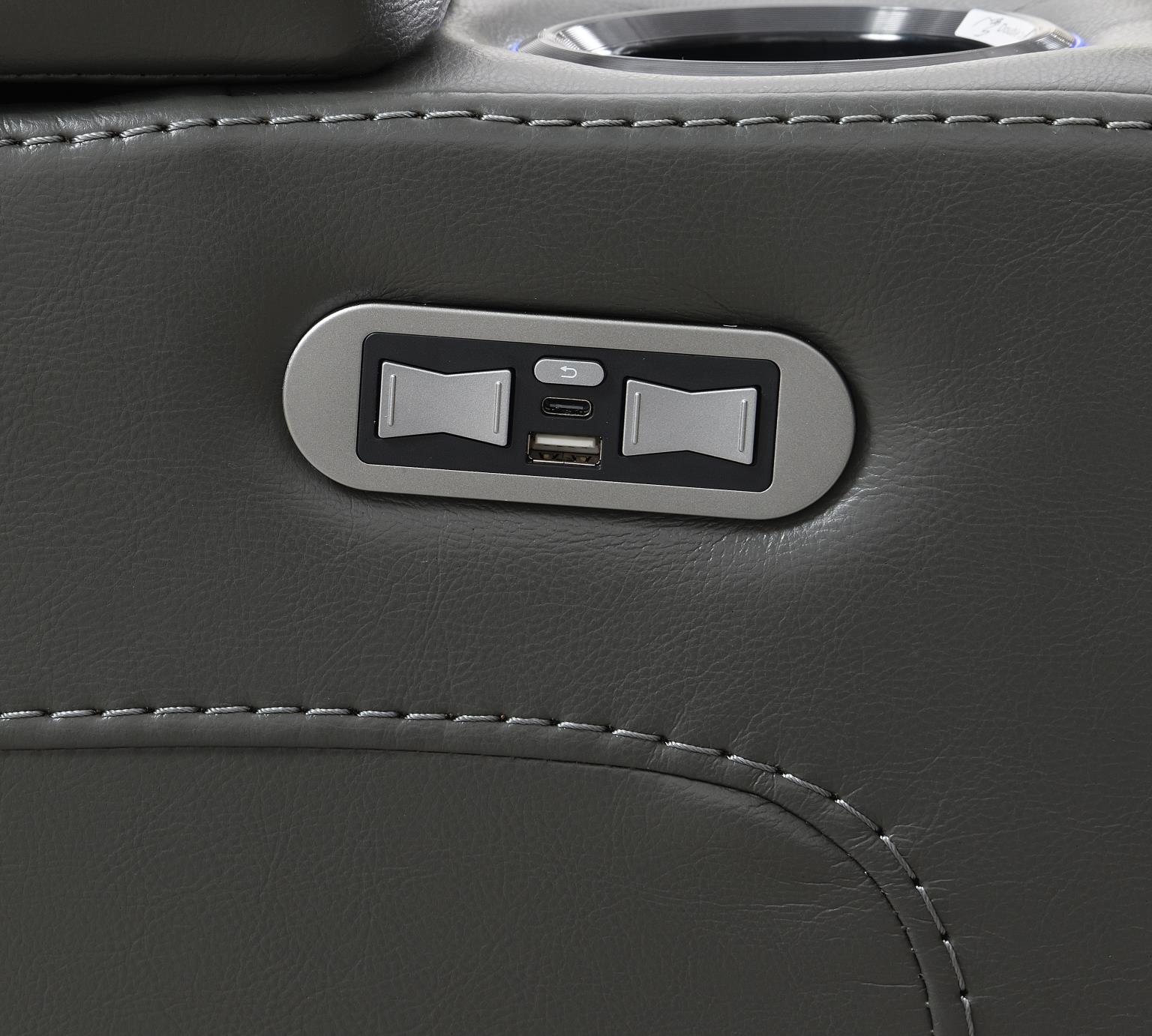 Power Reclining — photo 8