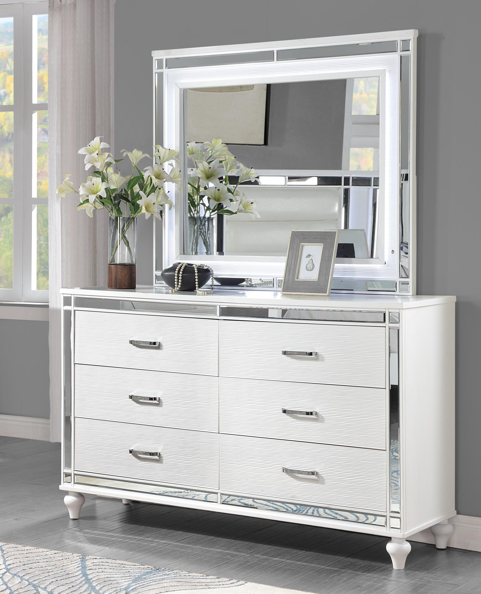 King Bed Frame - Dresser - Mirror - Chest - Nightstand — photo 4