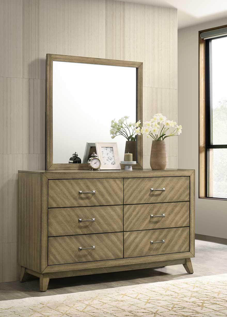 King Bed Frame - Dresser - Mirror - Chest - Nightstand — photo 5