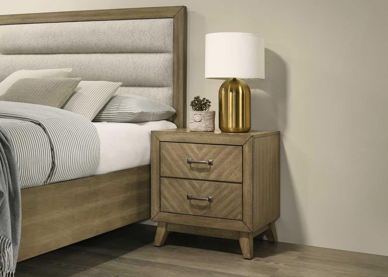 King Bed Frame - Dresser - Mirror - Chest - Nightstand — photo 7