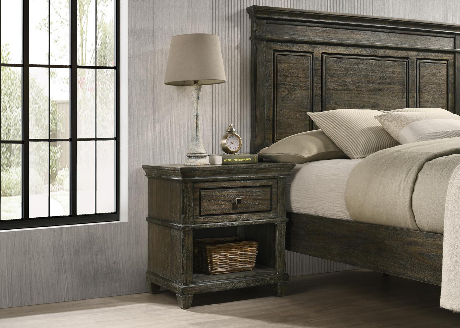 King Bed Frame - Dresser - Mirror - Chest - Nightstand — photo 8