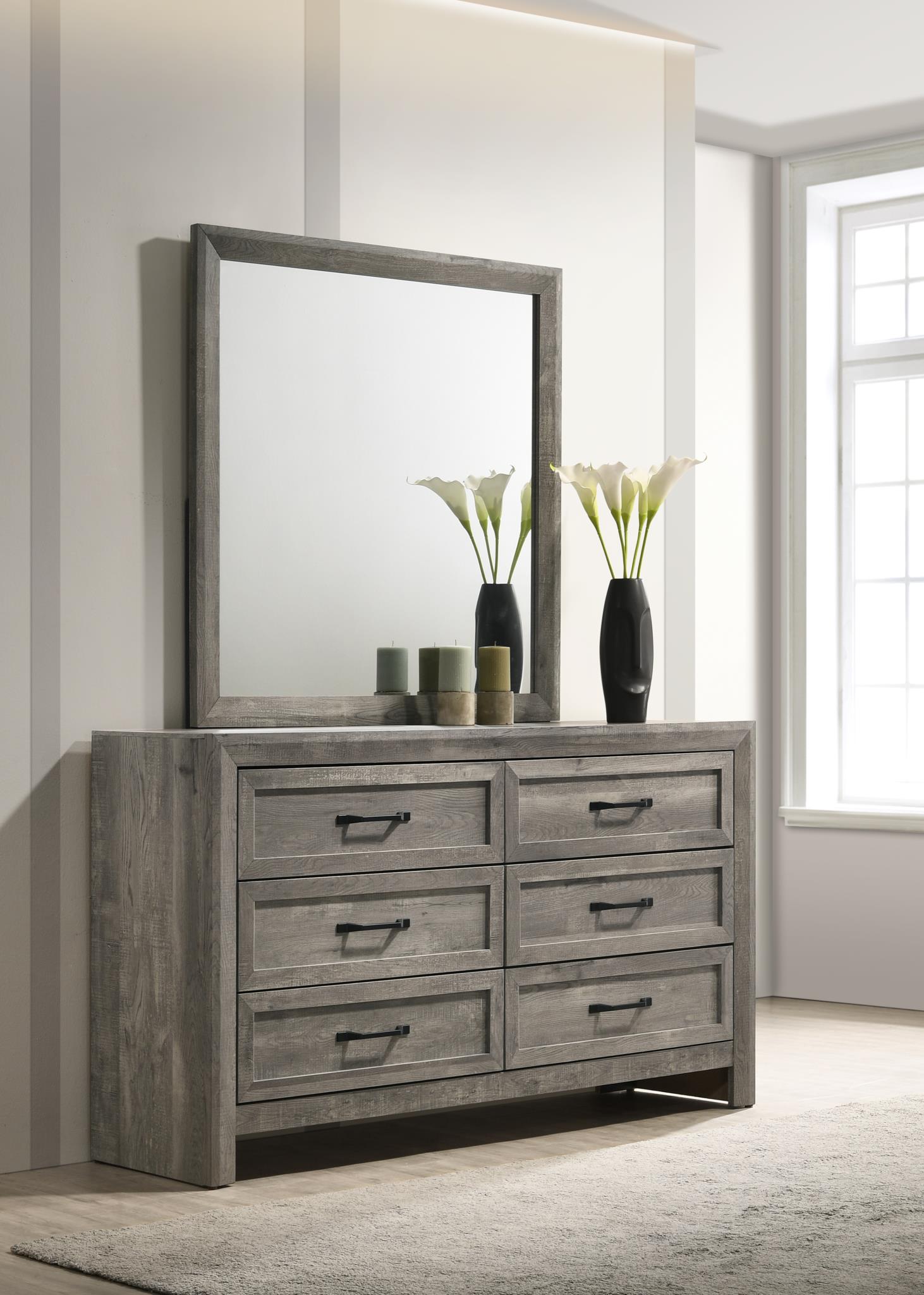 King Bed Frame - Dresser - Mirror - Chest - Nightstand — photo 4