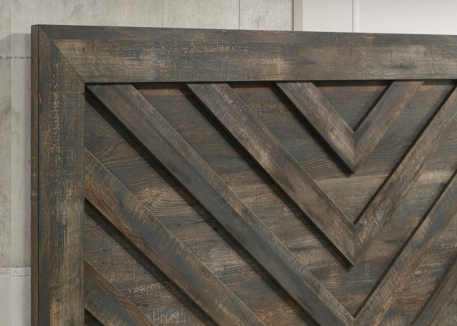 King Bed Frame - Dresser - Mirror - Chest - Nightstand — photo 3
