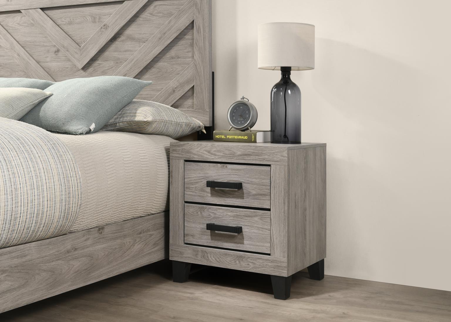 King Bed Frame - Dresser - Mirror - Chest - Nightstand — photo 6