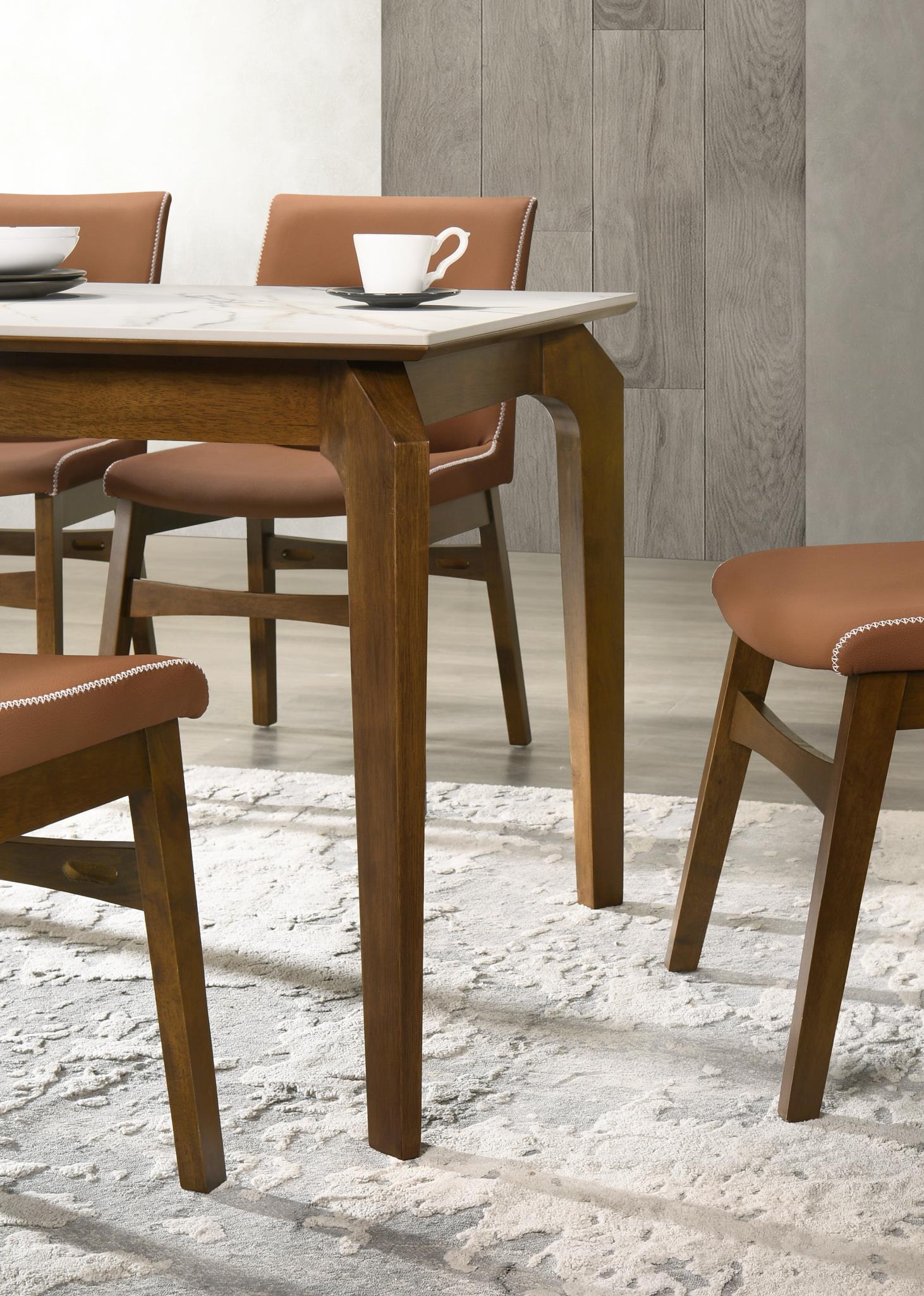 Dining Table — photo 2