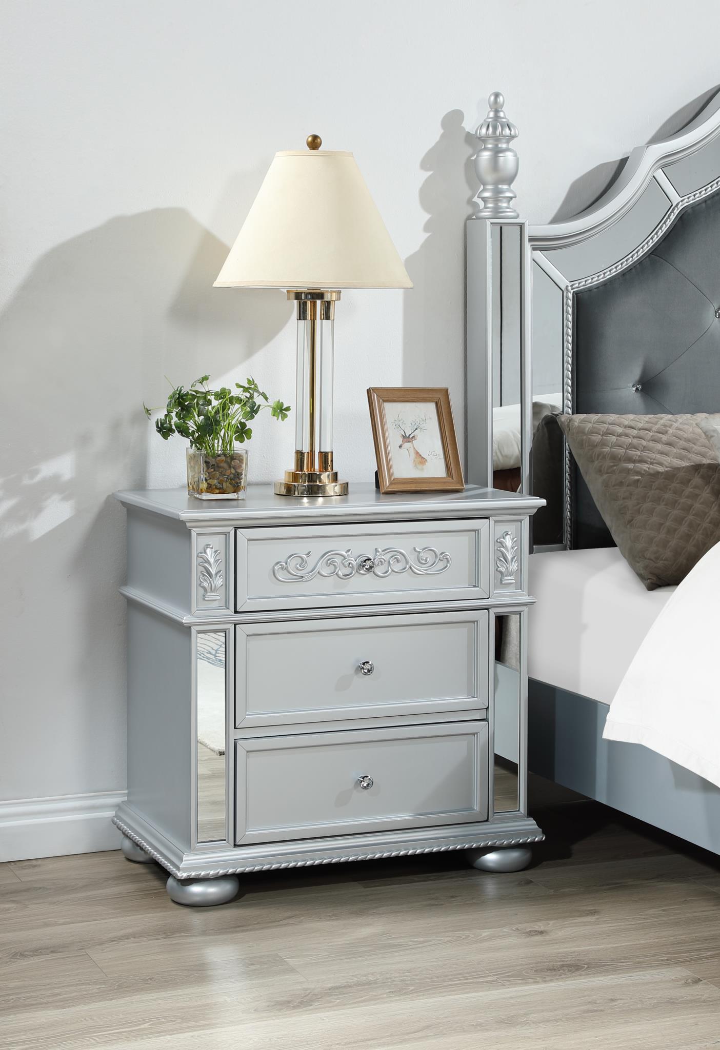 King Bed Frame - Dresser - Mirror - Chest - Nightstand — photo 9