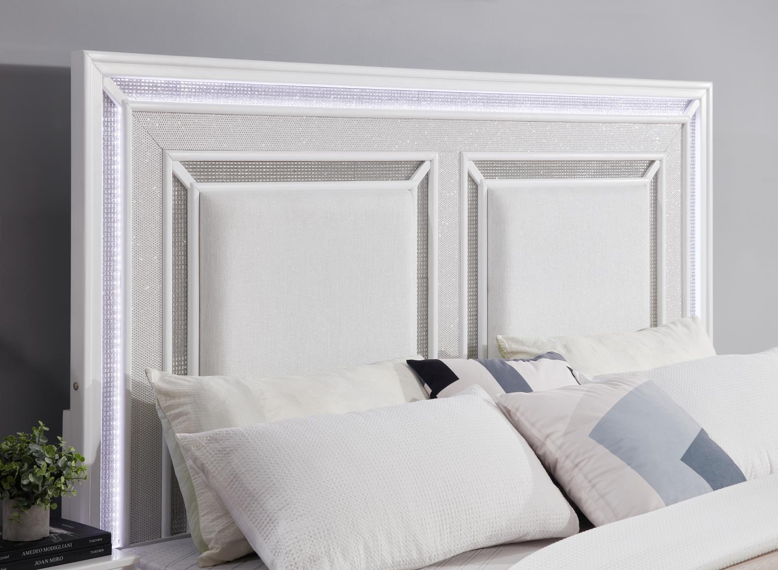 King Bed Frame - Dresser - Mirror - Chest - Nightstand — photo 2