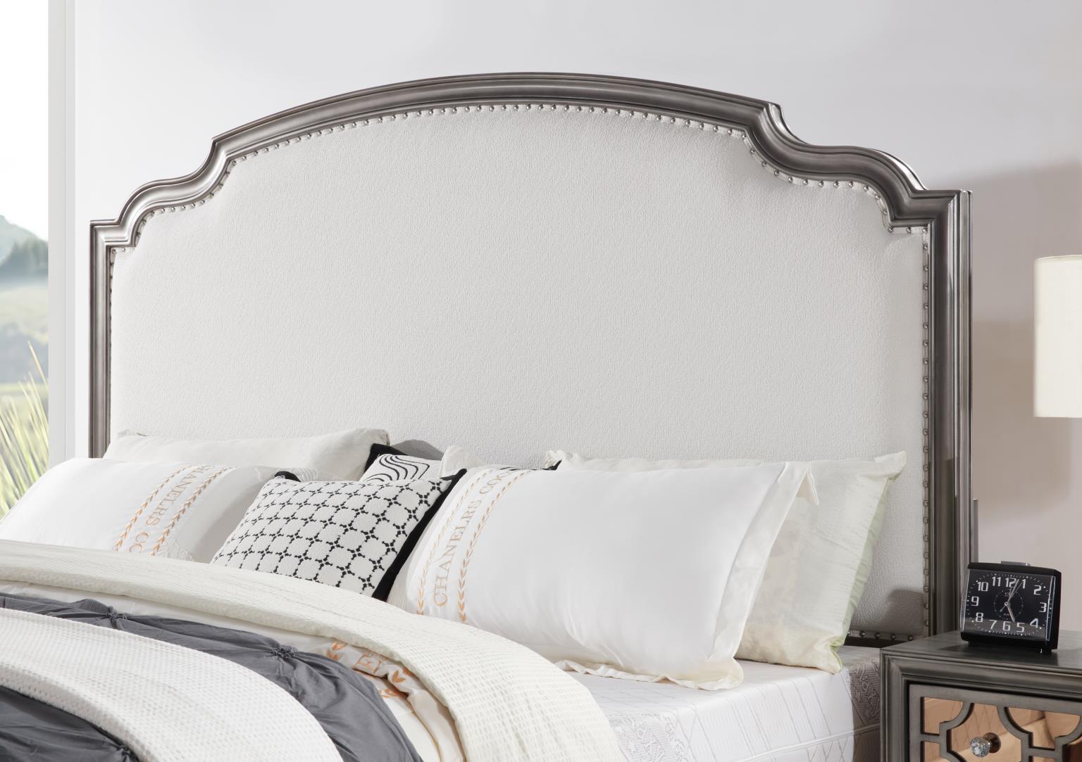 King Bed Frame - Dresser - Mirror - Chest - Nightstand — photo 2