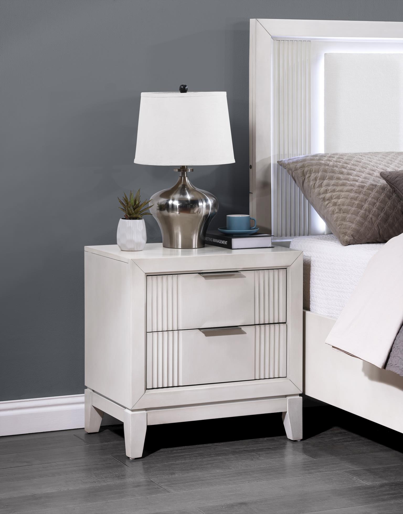King Bed Frame - Dresser - Mirror - Chest - Nightstand — photo 13
