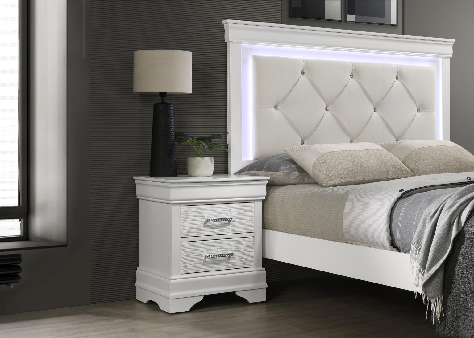King Bed Frame - Dresser - Mirror - Chest - Nightstand — photo 9