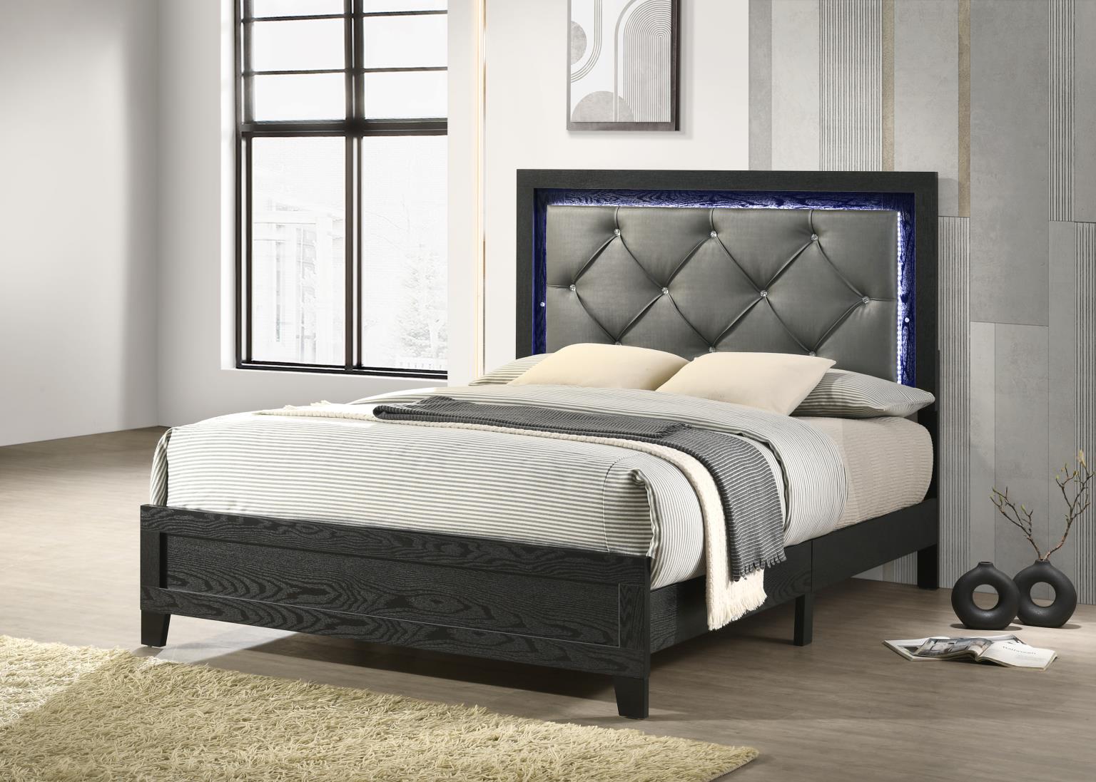 King Bed Frame - Dresser - Mirror - Chest - Nightstand — photo 7