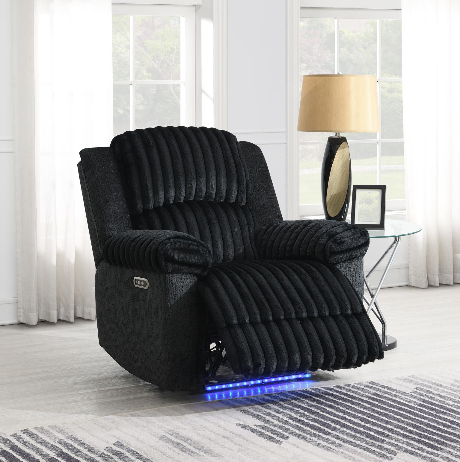 Power Reclining — photo 4
