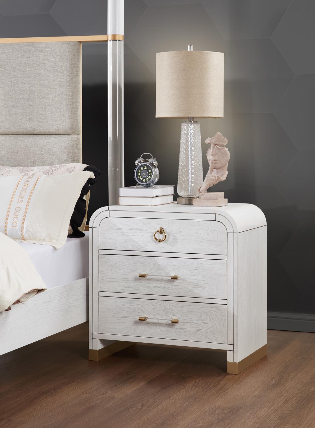 King Bed Frame - Dresser - Mirror - Chest - Nightstand — photo 5