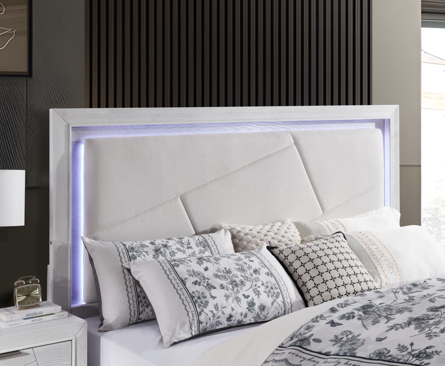 King Bed Frame - Dresser - Mirror - Chest - Nightstand — photo 6