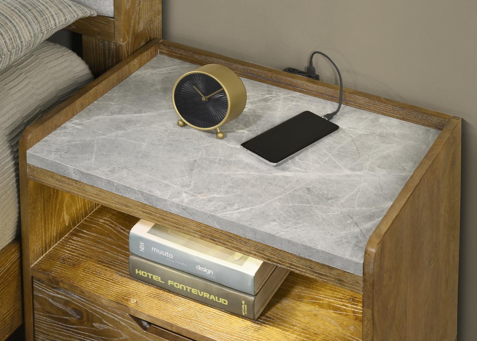 King Bed Frame - Dresser - Mirror - Chest - Nightstand — photo 8