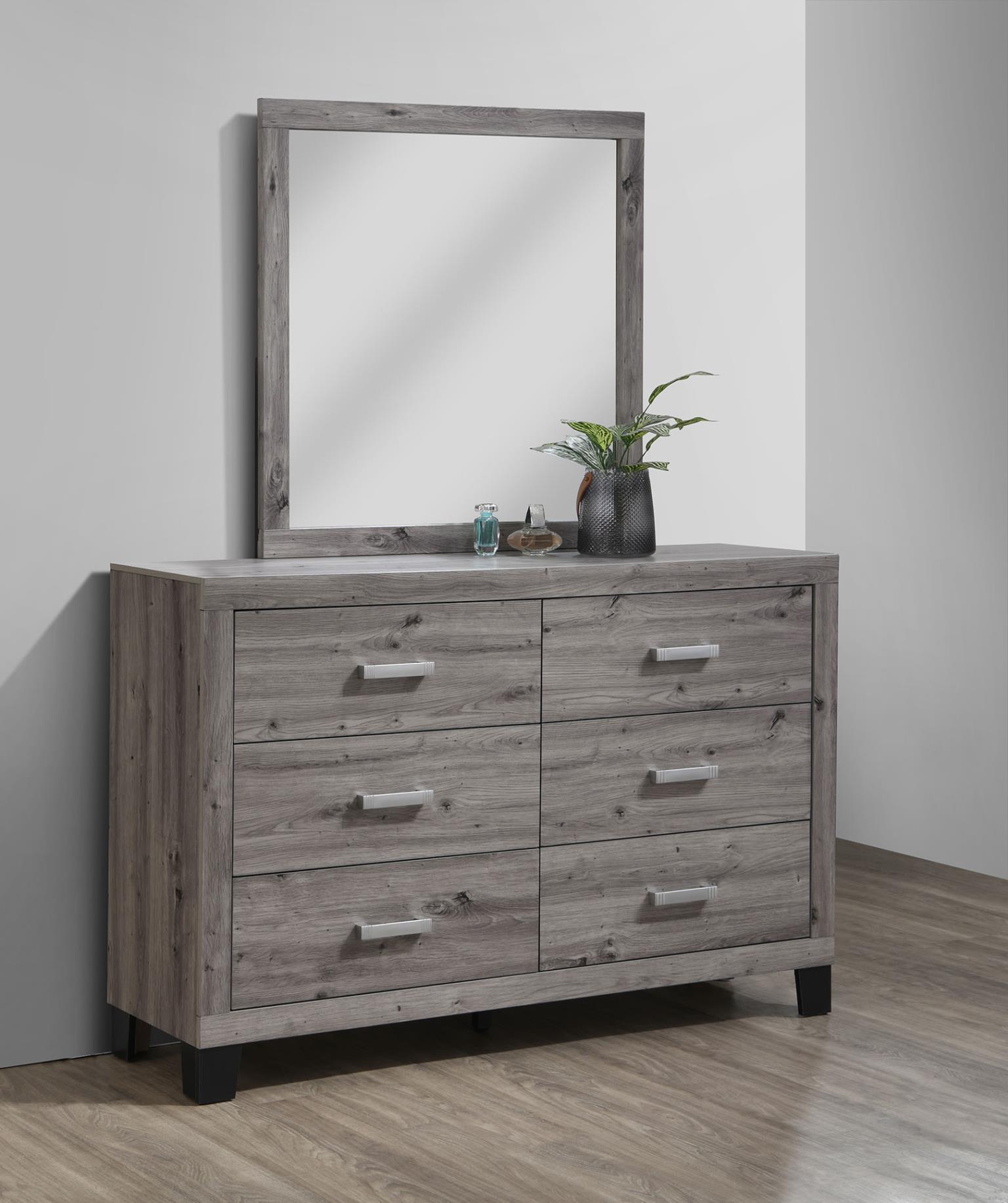 King Bed Frame - Dresser - Mirror - Chest - Nightstand — photo 3